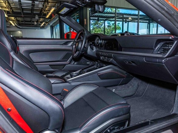 2022 Porsche 911 Carrera 4S VIII (992), красный, 22246671 рублей - вид 10