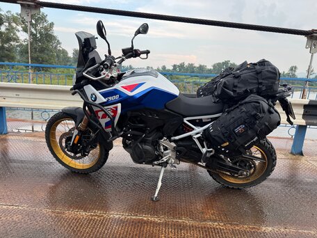 2024 BMW F 900 GS, белый, 1750000 рублей, вид 3