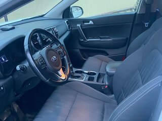 2017 Kia Sportage IV, белый, 2100000 рублей, вид 5