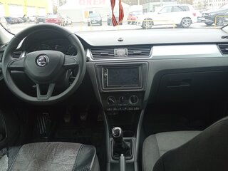 2017 Skoda Rapid I, белый, 950000 рублей, вид 4
