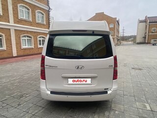 2011 Hyundai Grand Starex I, белый, 2980000 рублей, вид 4