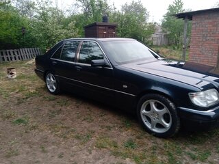 1997 Mercedes-Benz S-Класс 300 III (W140) Рестайлинг, синий, 1500000 рублей, вид 3