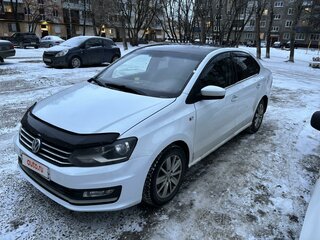 2016 Volkswagen Polo V Рестайлинг, белый, 740000 рублей, вид 1