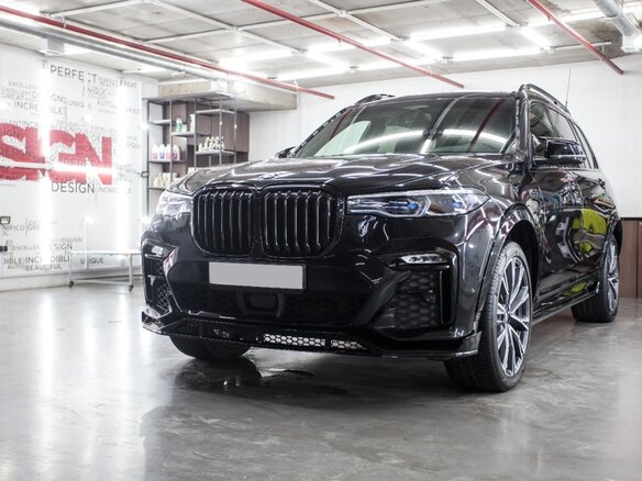 2021 BMW X7 M50d I (G07), чёрный, 13000000 рублей