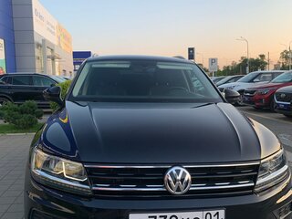 2018 Volkswagen Tiguan II, чёрный, 2700000 рублей, вид 1