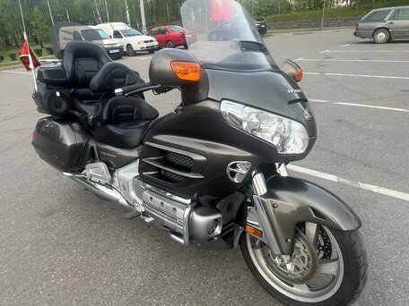 2010 Honda GL 1800 Gold Wing, серый, 950000 рублей, вид 5