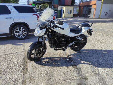 2013 Hyosung Comet GT250, белый, 240000 рублей, вид 2