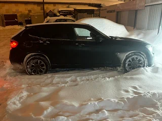2010 BMW X1 20d I (E84), чёрный, 1000000 рублей, вид 3