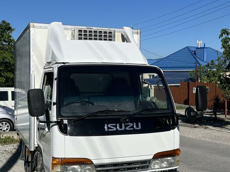 2000 Isuzu Elf (N-series), белый, 1399000 рублей, вид 2