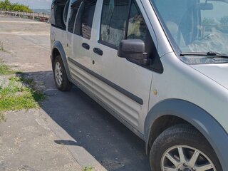 2010 Ford Tourneo Connect I Рестайлинг, серебристый, 1050000 рублей, вид 3