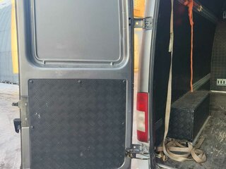 2018 Mercedes-Benz Sprinter Classic, серебристый, 1299000 рублей, вид 4