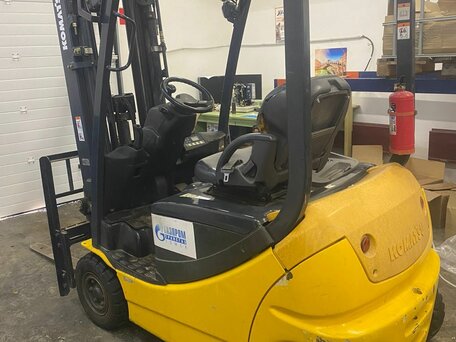 2007 Komatsu FB, жёлтый, 1800000 рублей, вид 3