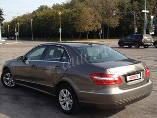 2009 Mercedes-Benz E-Класс 250 5G-Tronic IV (W212, S212, C207), серый, 1850000 рублей, вид 2
