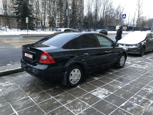 2009 Ford Focus II Рестайлинг, чёрный - вид 2