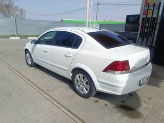 2011 Opel Astra H Рестайлинг, белый, 700000 рублей, вид 5
