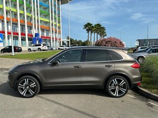 2010 Porsche Cayenne S II (958), коричневый, 2370000 рублей, вид 3