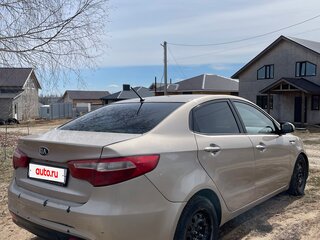 2013 Kia Rio 5-speed III, бежевый, 550000 рублей, вид 5