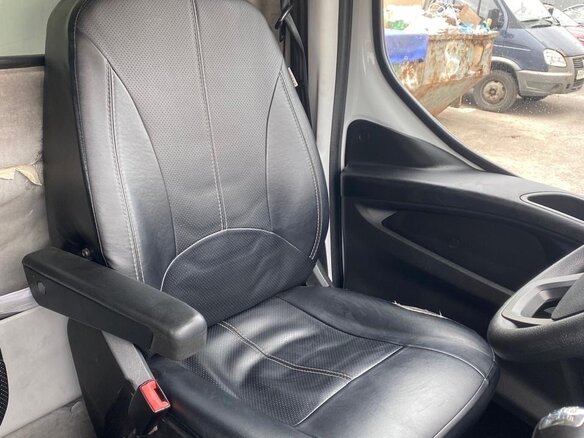 2015 Iveco Daily, белый, 4100000 рублей - вид 23