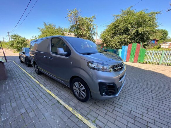 2020 Opel Vivaro, серый, 2900000 рублей - вид 15