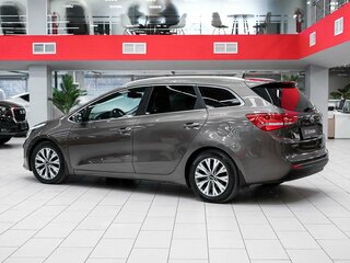 2017 Kia Ceed II Рестайлинг, коричневый, 1190000 рублей, вид 4