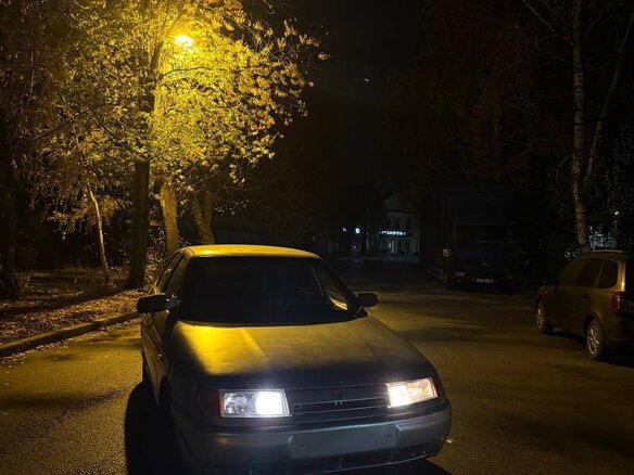 2004 Lada (ВАЗ) 2112, серебристый, 70000 рублей - вид 7