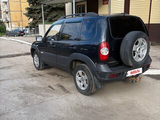 2012 Chevrolet Niva I Рестайлинг, чёрный, 480000 рублей, вид 3
