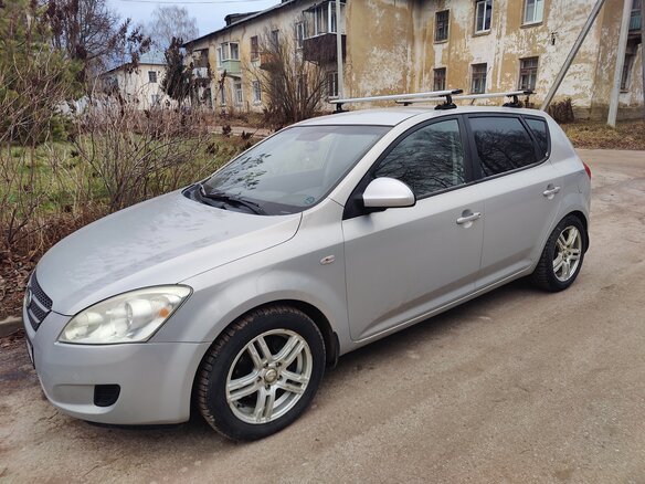 2007 Kia Ceed I, серебристый, 600000 рублей - вид 1