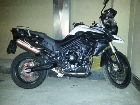 2012 Triumph Tiger 800, белый, 800000 рублей, вид 1