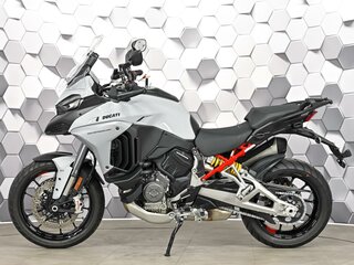 2023 Ducati Multistrada V4, белый, 1899000 рублей, вид 4
