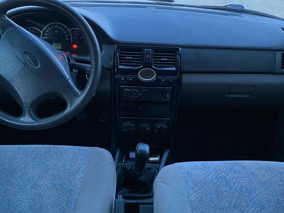 2010 Lada (ВАЗ) Priora I, белый, 190000 рублей - вид 5