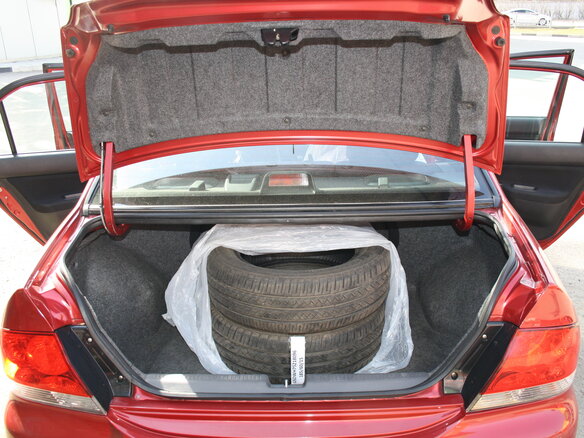 2009 Mitsubishi Lancer Classic IX Рестайлинг, красный - вид 14