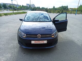 2012 Volkswagen Polo V, синий, 1080000 рублей, вид 2