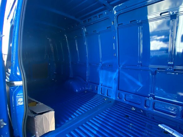 2024 Iveco Daily, синий, 8500000 рублей - вид 13