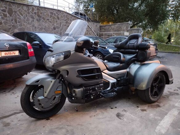 2005 Honda GL 1800 Gold Wing, серый, 2200000 рублей - вид 5