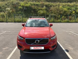2020 Volvo XC40 I, красный, 2890000 рублей, вид 3