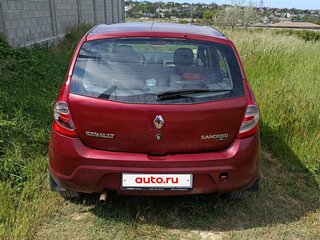 2011 Renault Sandero I, красный, 295000 рублей, вид 4