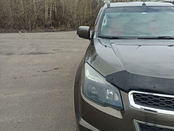 2013 Chevrolet TrailBlazer II, коричневый, 1890000 рублей - вид 3