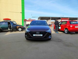 2021 Hyundai Solaris II Рестайлинг, коричневый, 1900000 рублей, вид 2