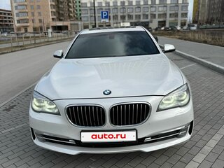 2015 BMW 7 серии Long 740Li xDrive V (F01/F02/F04) Рестайлинг, белый, 2700000 рублей, вид 2