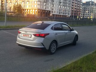 2020 Hyundai Solaris II Рестайлинг, серый, 1250000 рублей, вид 4