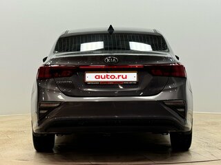 2020 Kia Cerato IV, серый, 1790000 рублей, вид 4
