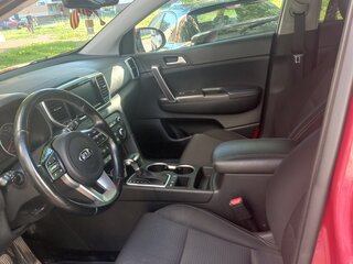 2019 Kia Sportage IV Рестайлинг, красный, 2400000 рублей, вид 5