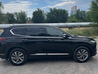 2018 Hyundai Santa Fe IV, чёрный, 2780000 рублей, вид 2