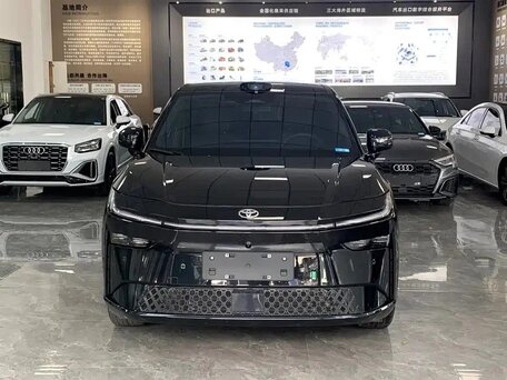2026 Toyota bZ3X 58.3 kWh, чёрный, 2700000 рублей, вид 2