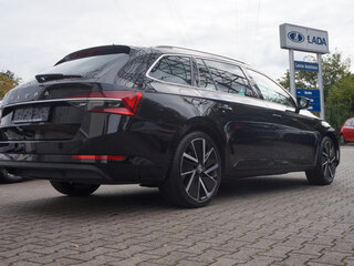 2023 Skoda Superb III Рестайлинг, чёрный, 3850000 рублей, вид 5