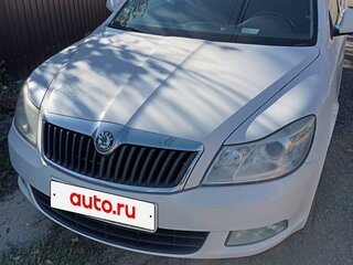 2012 Skoda Octavia II (A5) Рестайлинг, белый, 650000 рублей, вид 1