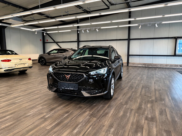 2023 Cupra Formentor I, чёрный, 2820911 рублей - вид 1