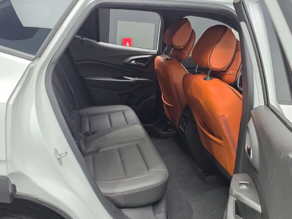 2023 Chevrolet Trax II, белый, 1347000 рублей - вид 13