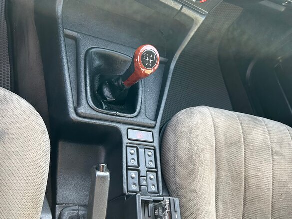 1992 BMW 5 серии 520i III (E34), серебристый, 750000 рублей - вид 12