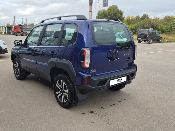 2026 Lada (ВАЗ) Niva Travel I Рестайлинг, синий, 1737000 рублей - вид 6